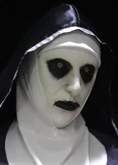 The Nun Maske